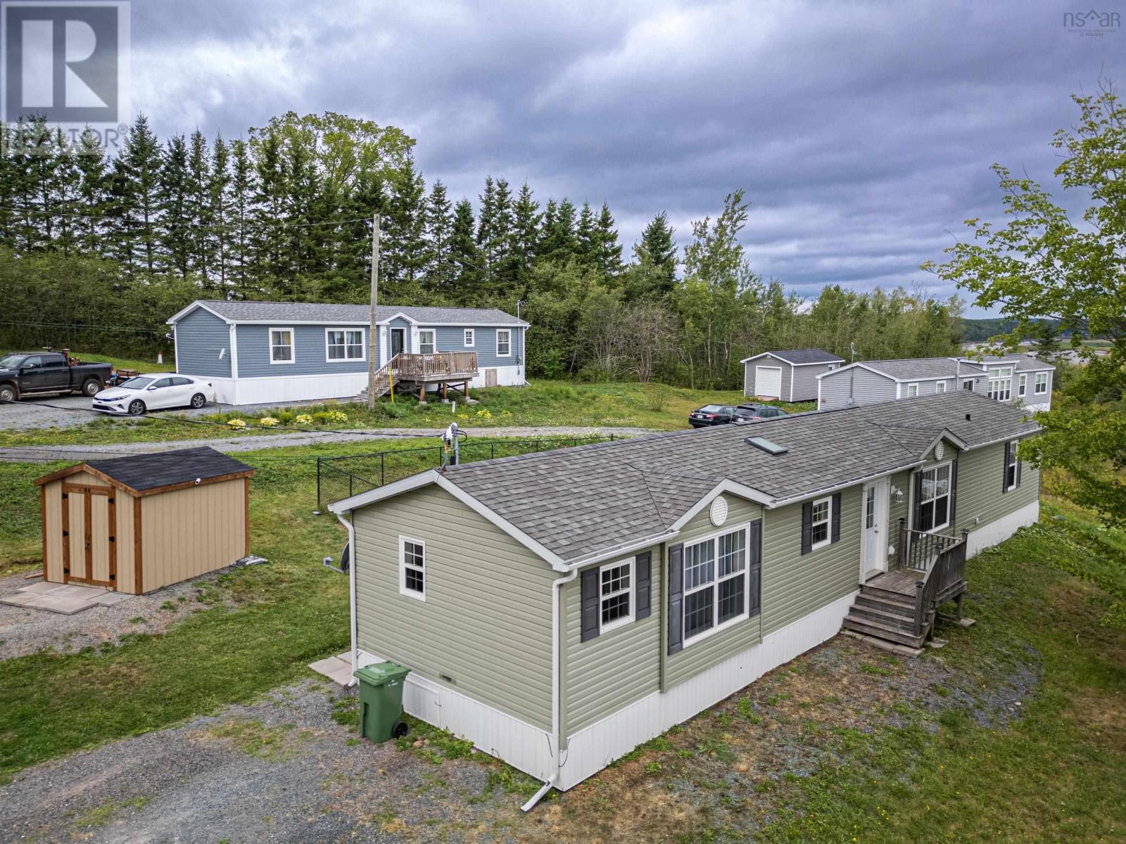 33 High Tide Rd, Stewiacke, NS B0N 2J0
