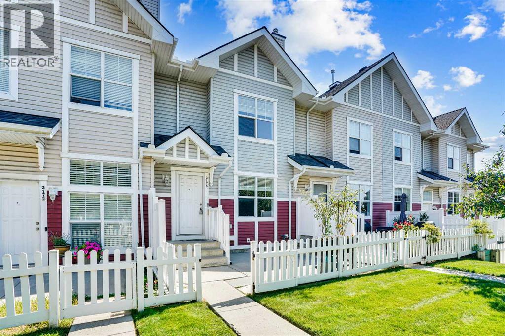 3174 New Brighton Gdns SE, Calgary, AB T2Z 0H7