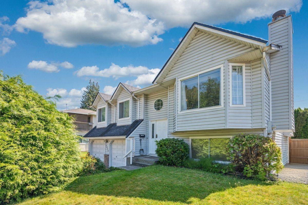 2970 Crossley Dr, Abbotsford, BC V2T 5G8