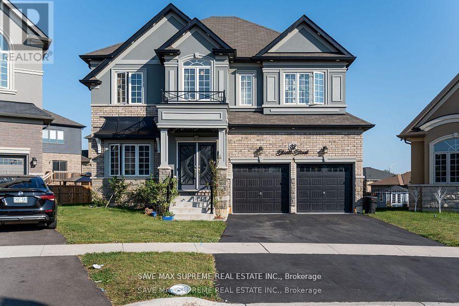 32 Sleeth St, Brantford, ON N3S 0J7