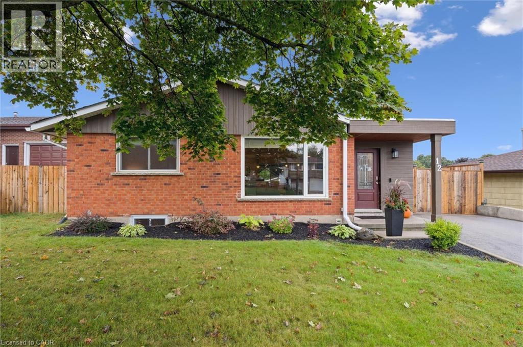 12 Greenbrier Rd, Cambridge, ON N1R 6M9