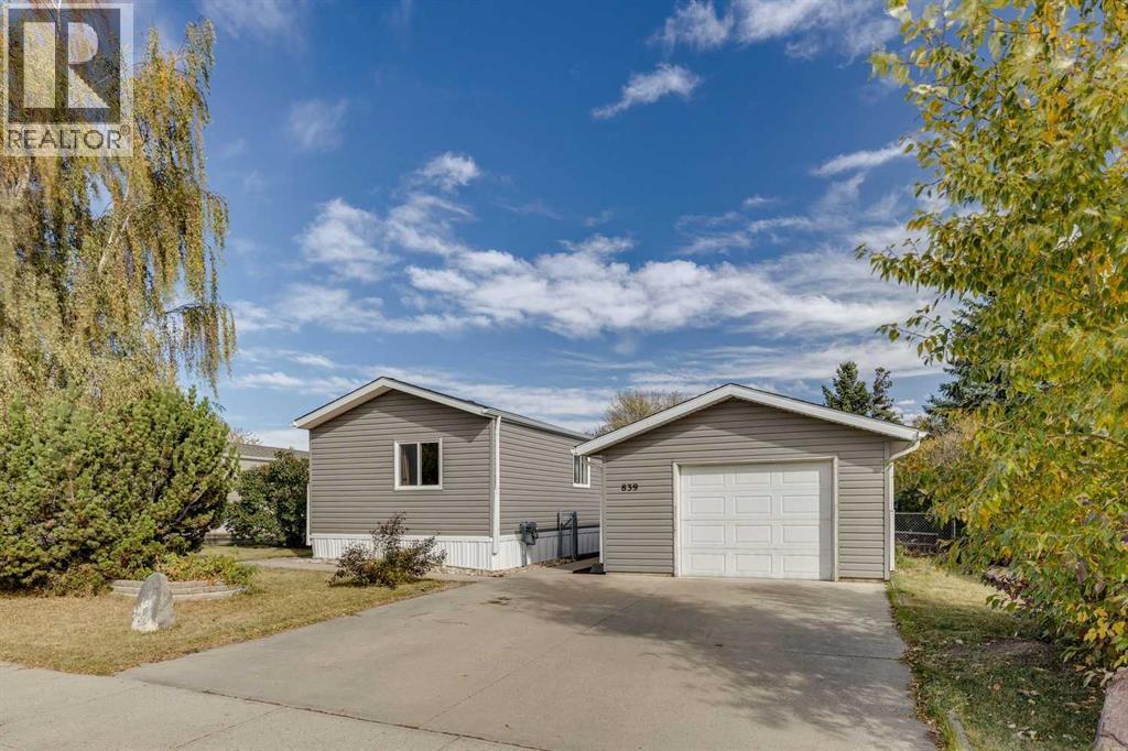839 Madison Dr, Irricana, AB T0M 1B0