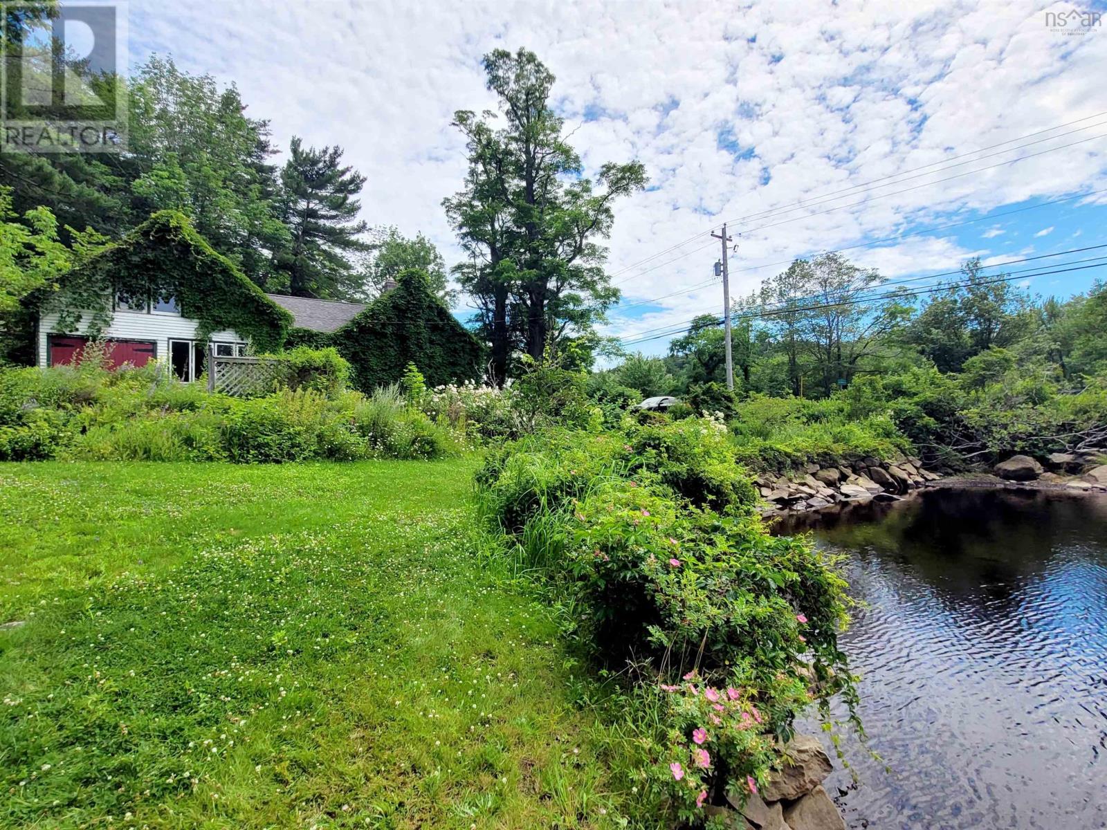 221 Highway 8, Milton, NS B0T 1P0
