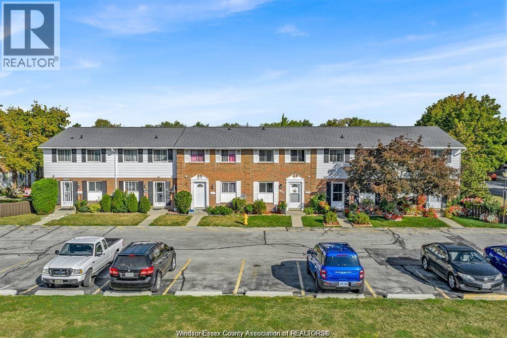3073 Meadowbrook Lane Unit 10, Windsor, ON N8T 3C5