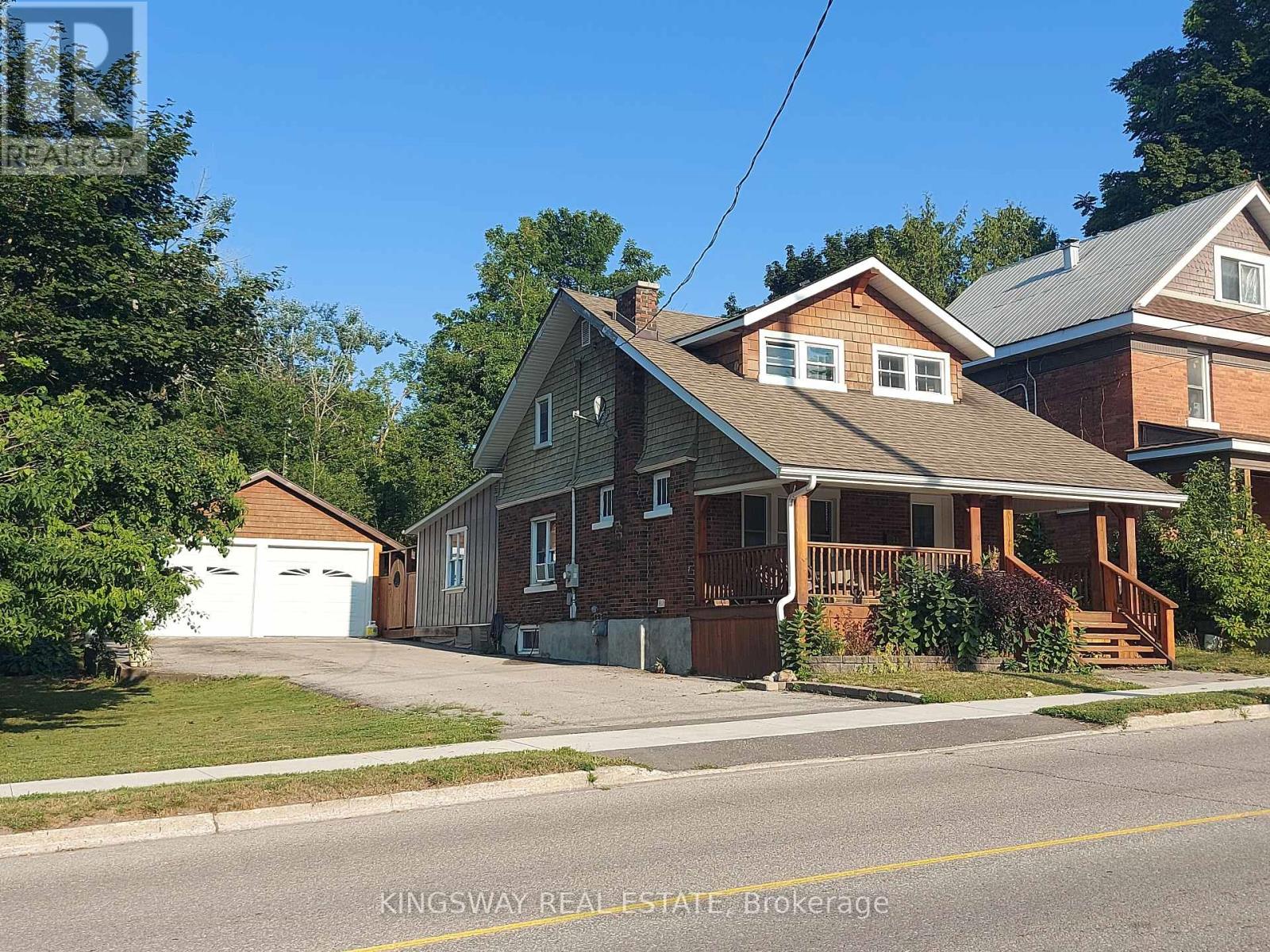 79 Patrick St S, Orillia, ON L3V 5L3