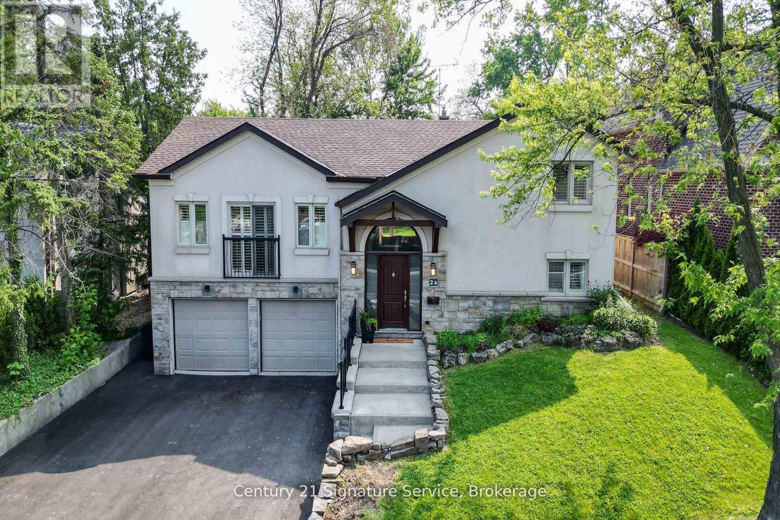 24 Joymar Dr, Mississauga, ON L5M 1E9