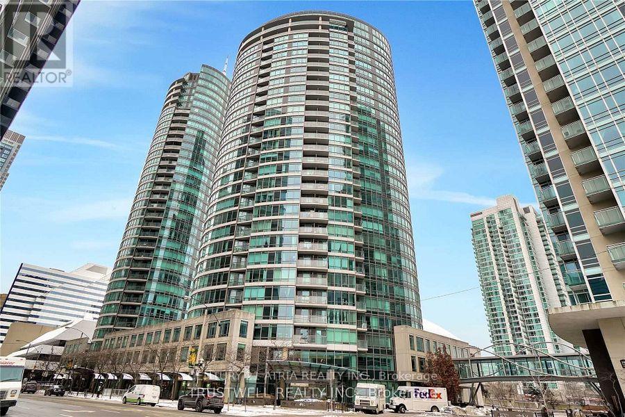 1902 373 Front St W, Toronto, ON M5V 3R7