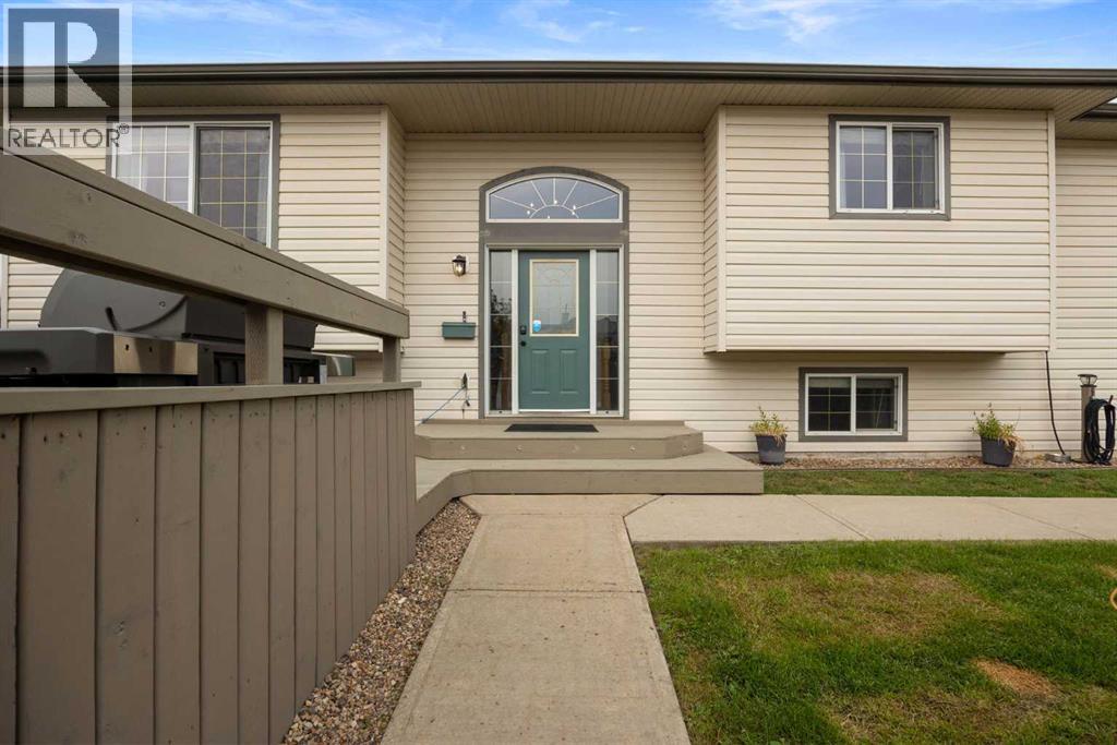 101 Mcdougall Cres, Fort Mcmurray, AB T9K 2K4