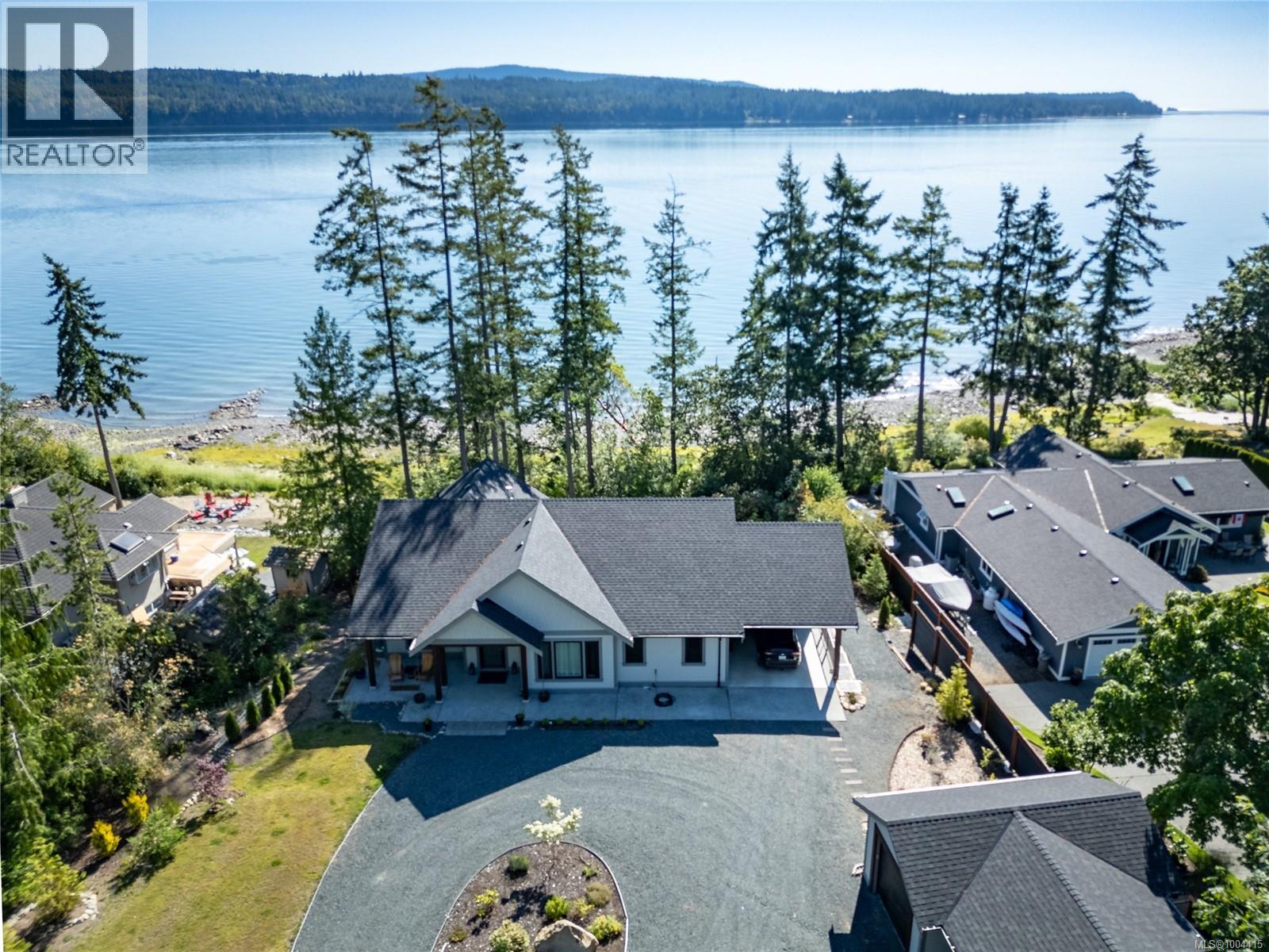 176 Baynes Dr, Fanny Bay, BC V0R 1W0