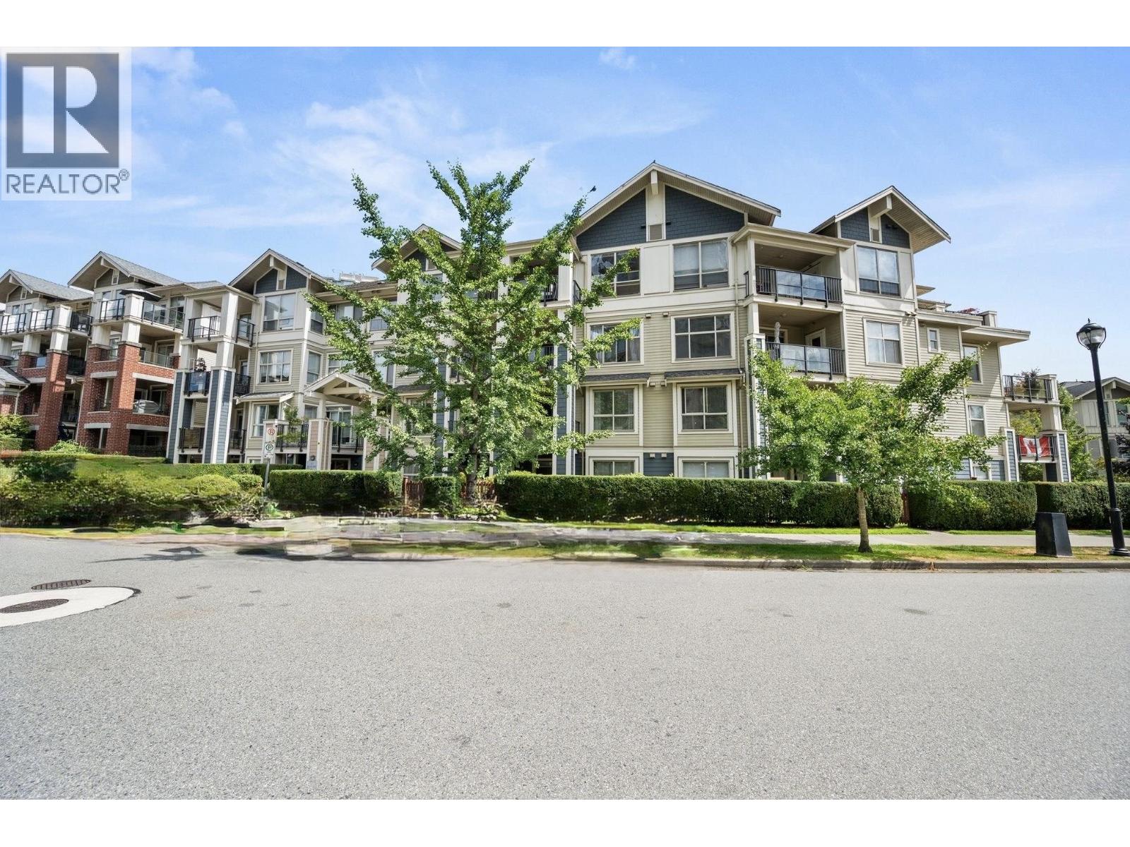 275 Ross Drive Unit 408, New Westminster, BC V3L 0B6