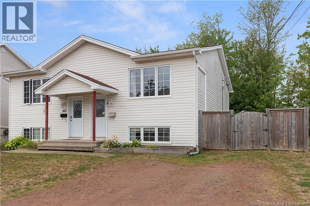 161 Jordan Cres, Moncton, NB E1C 0S5