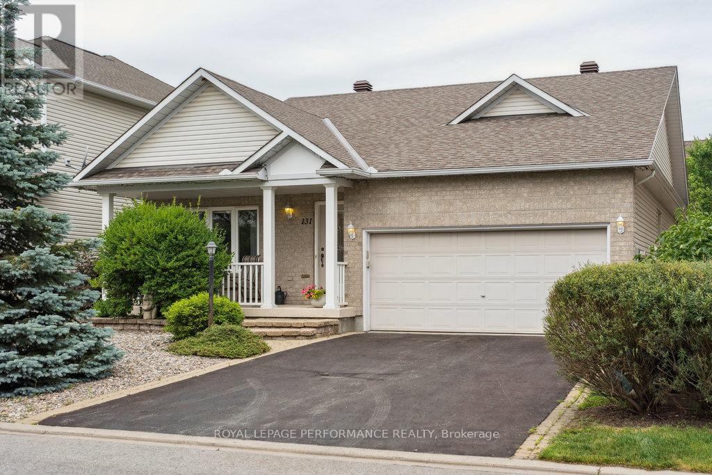 131 Arrowwood Dr, Ottawa, ON K2S 2G3