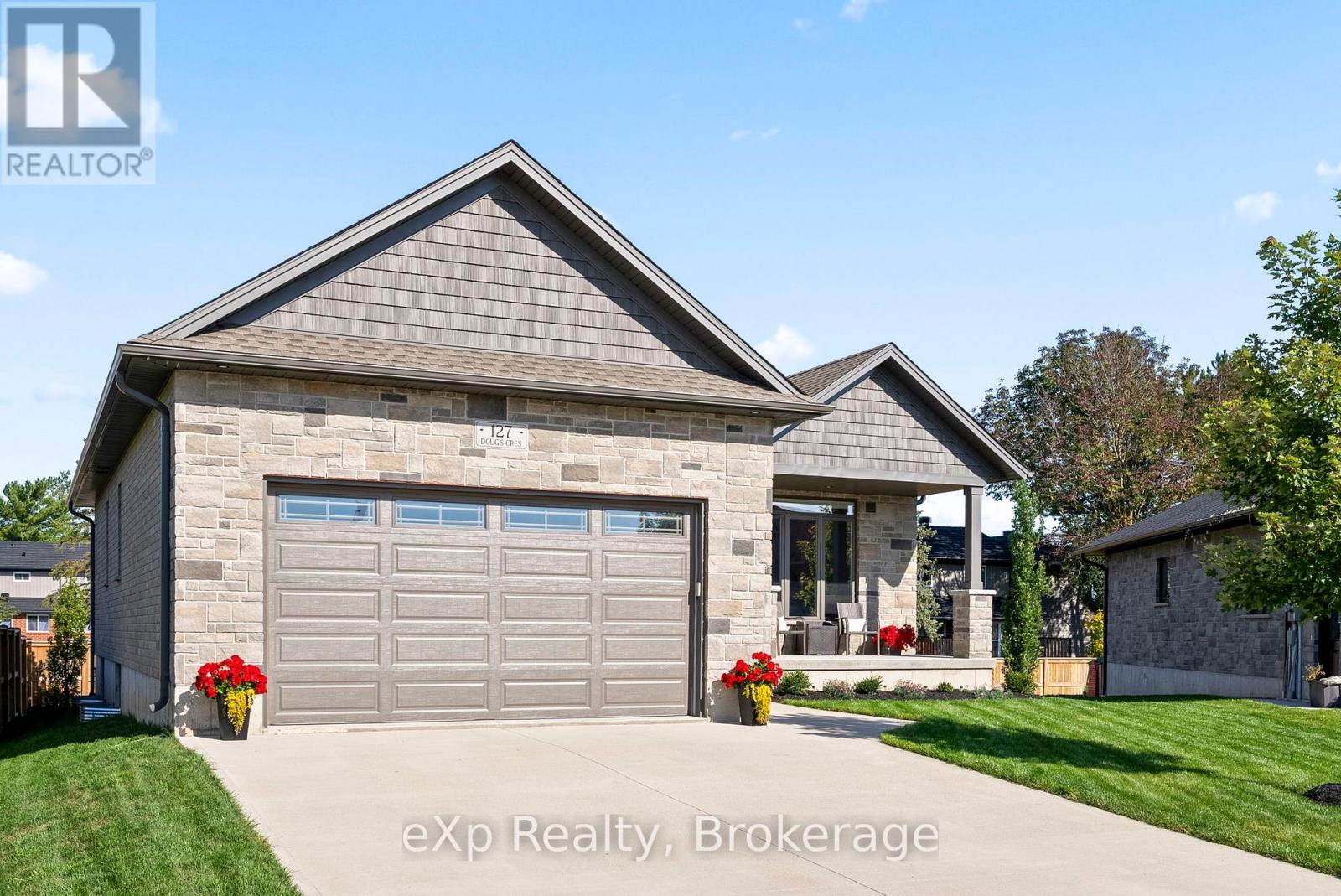 127 Dougs Cres, Wellington North, ON N0G 2L2