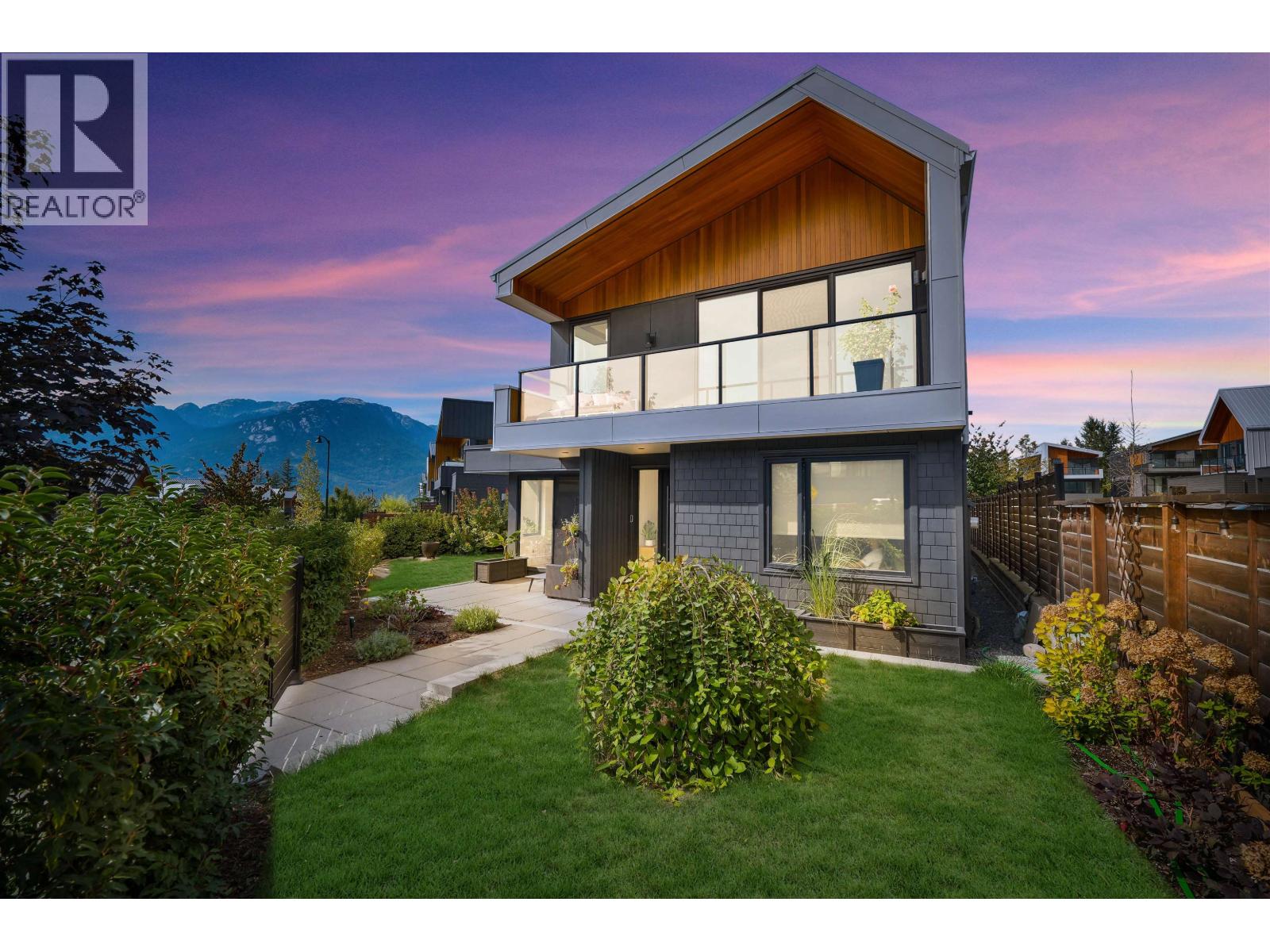 2979 Huckleberry Dr, Squamish, BC V8B 1B2