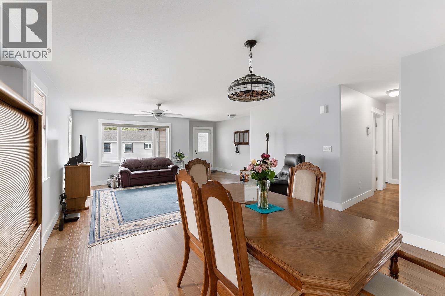 683 Cougar St, Vernon, BC V1H 2A1