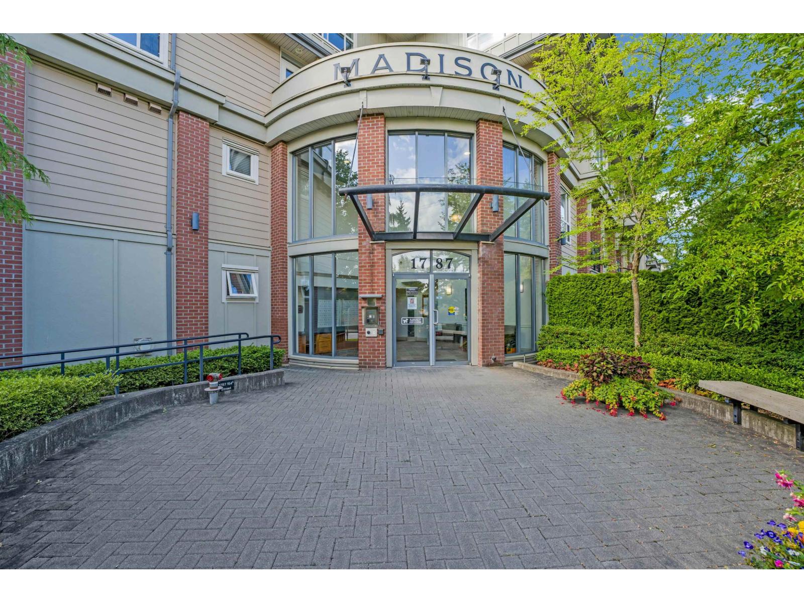 1787 154th Street Unit 203, Surrey, BC V4A 4S1