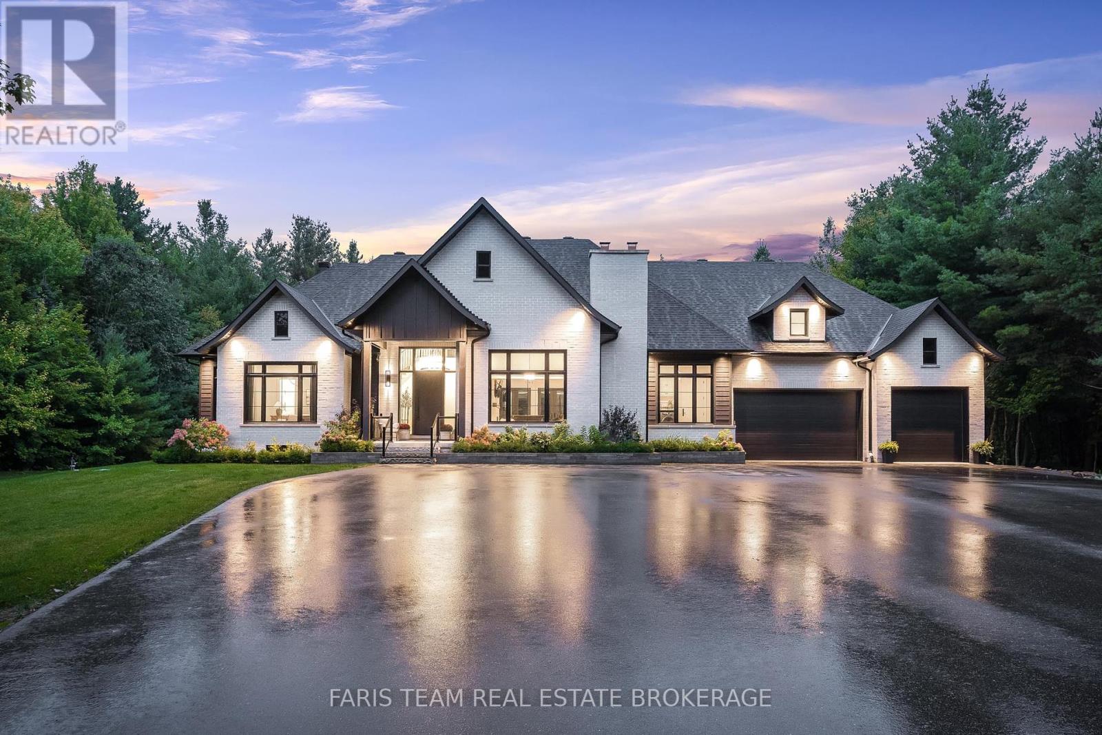 4 Sycamore Cir, Springwater, ON L0L 2K0