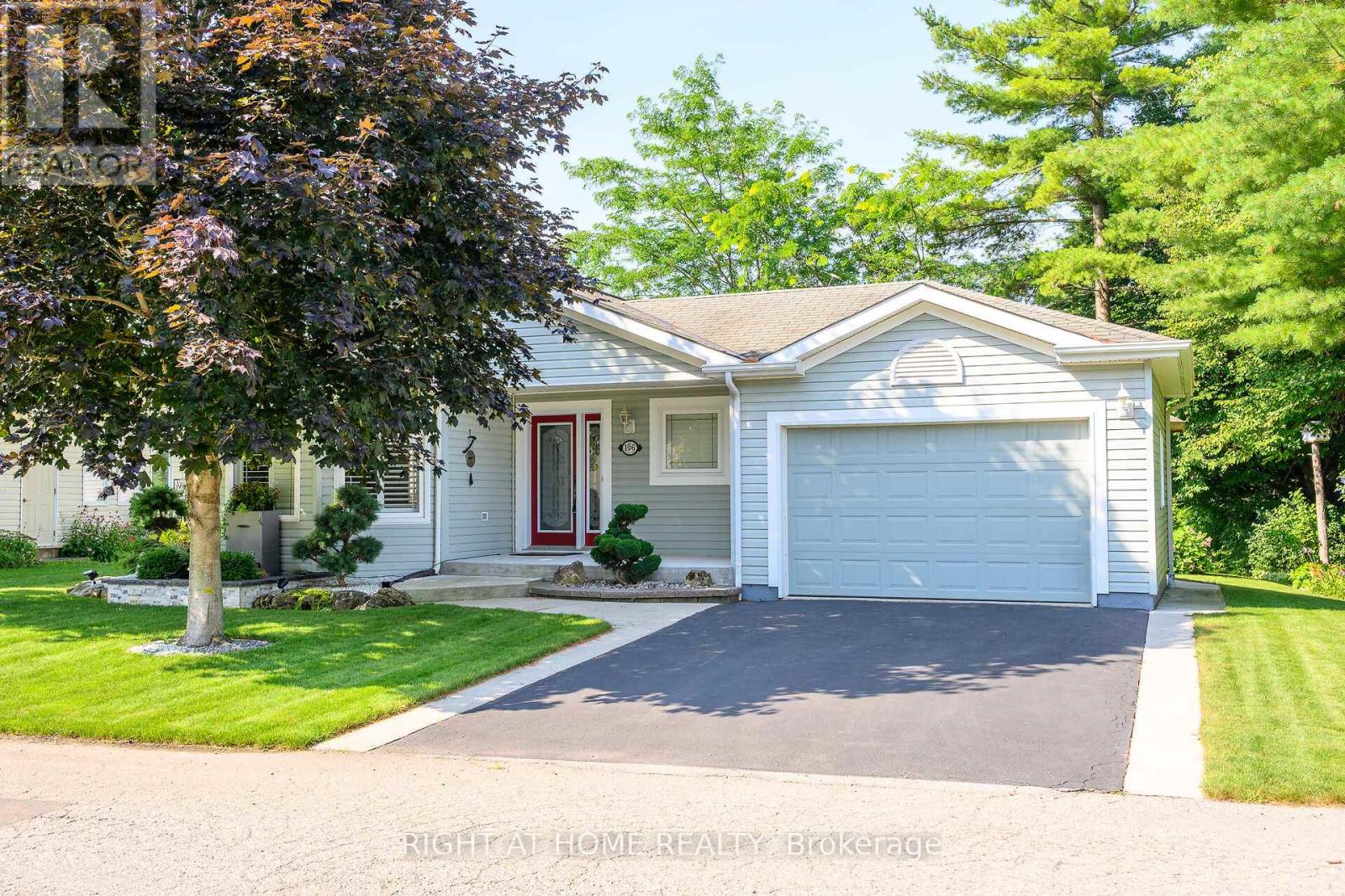 106 Bushmill Cir, Hamilton, ON L8B 1A5