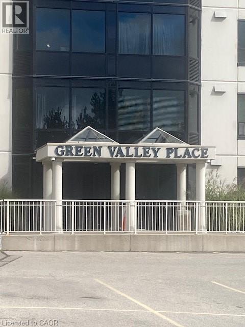 35 Green Valley Drive Unit 107, Kitchener, ON N2P 2A5