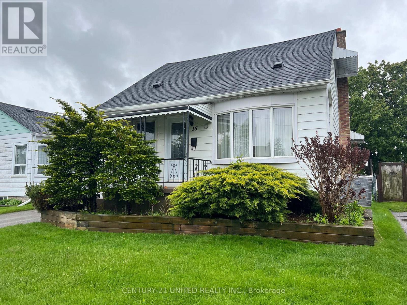 15 Wallace St Ward 4 St, Peterborough, ON K9H 1A8