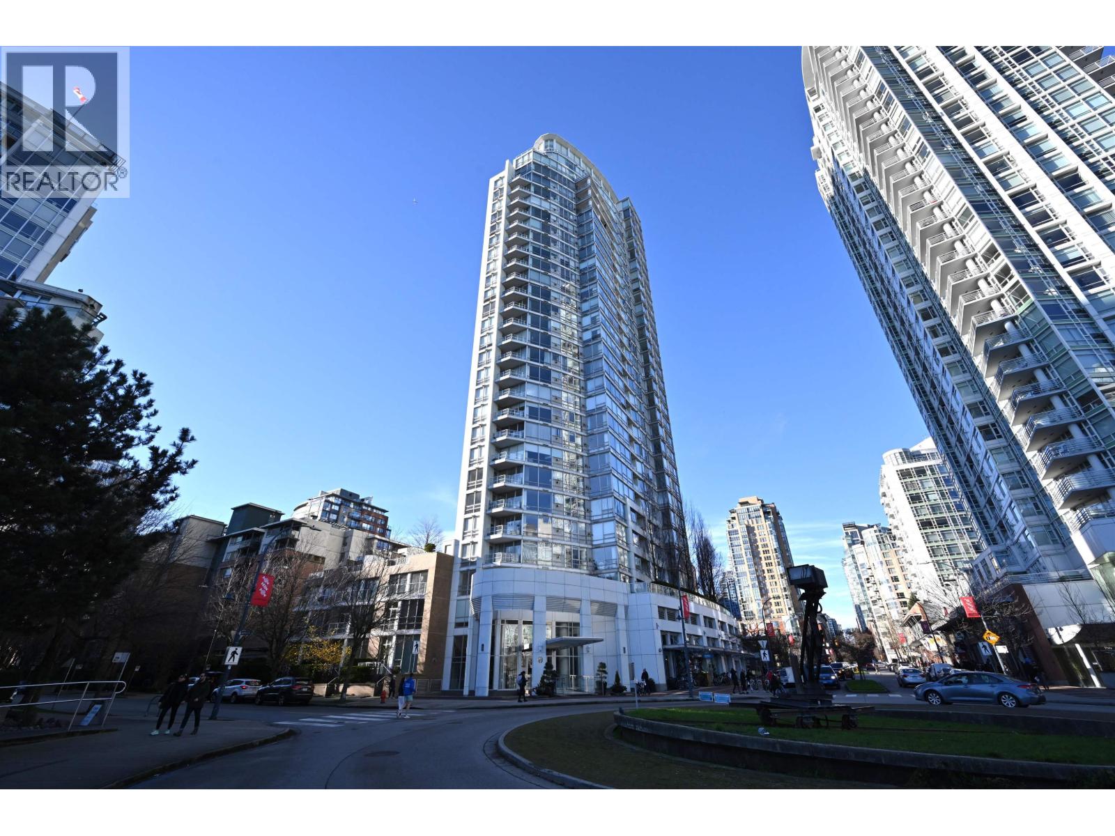 1201 Marinaside Crescent Unit 2002, Vancouver, BC V6Z 2V2