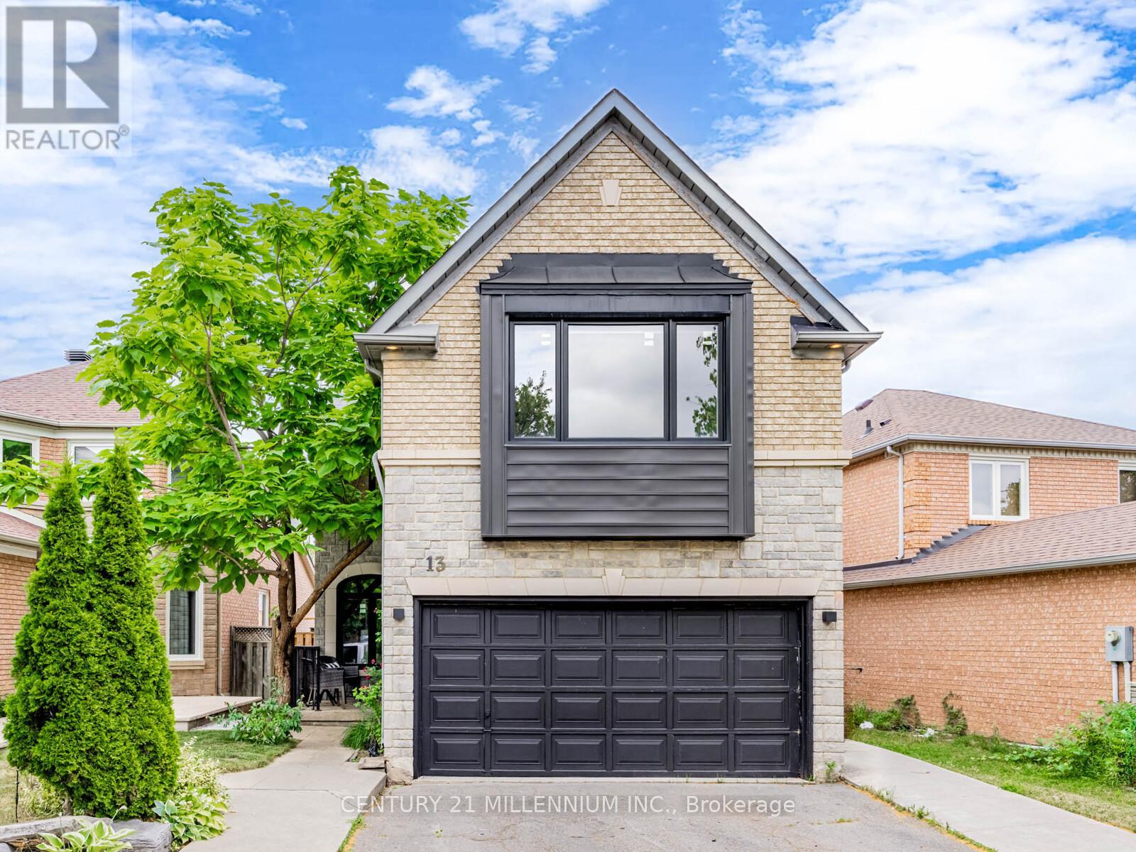 13 Rocky Mountain Cres, Brampton, ON L6R 1E9
