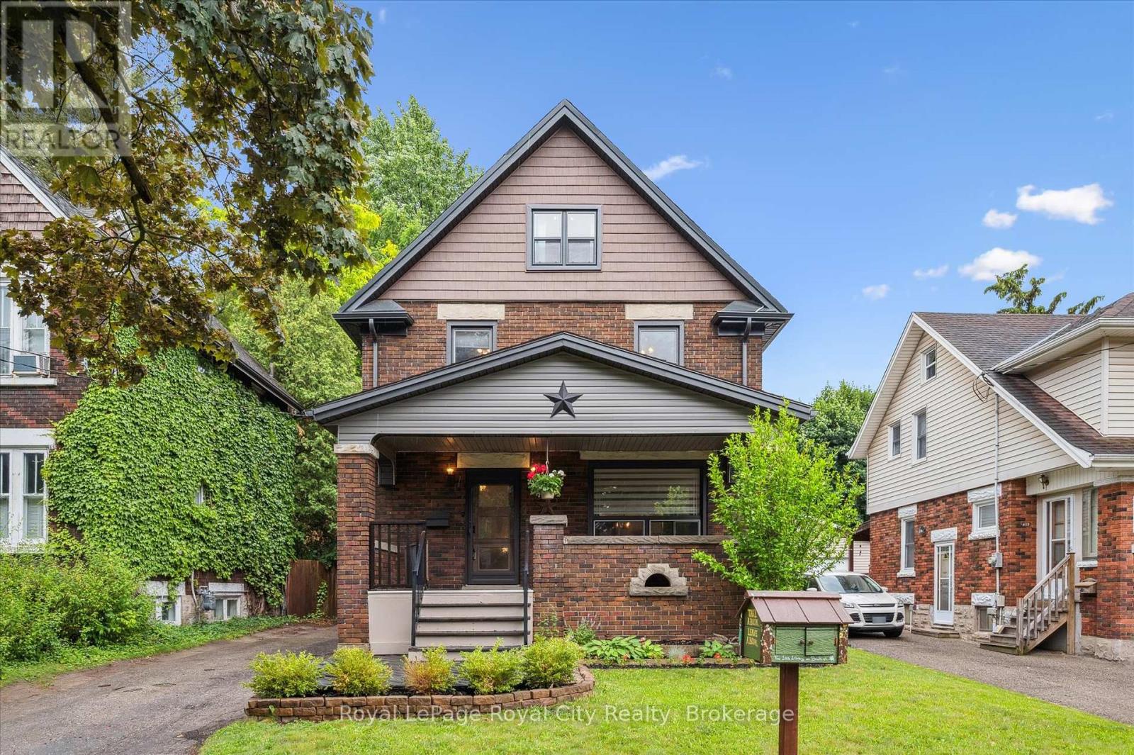 37 Brock St, Kitchener, ON N2M 1X2