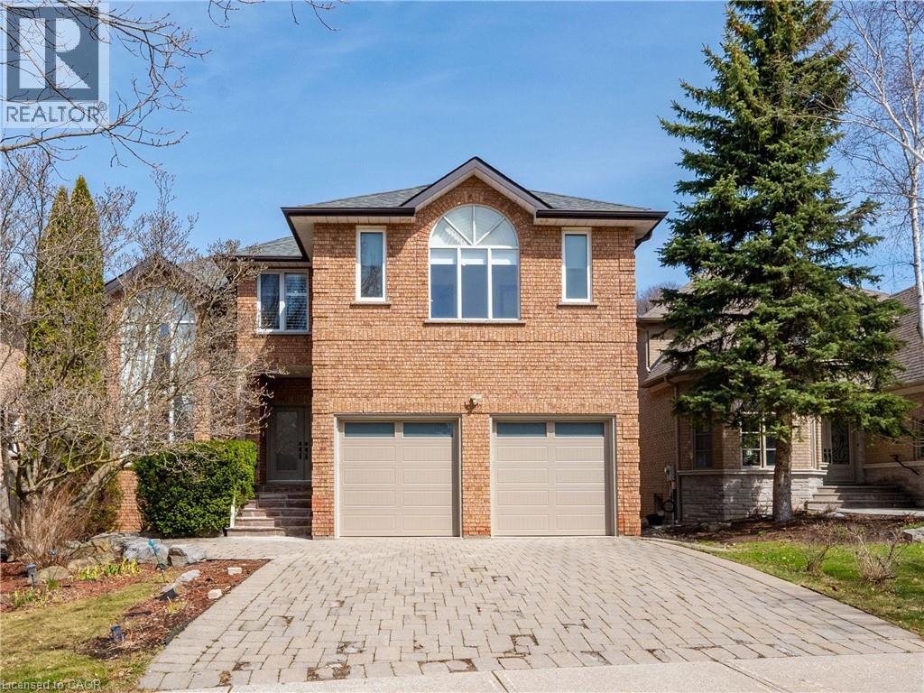 122 Arten Ave, Richmond Hill, ON L4C 9Y3