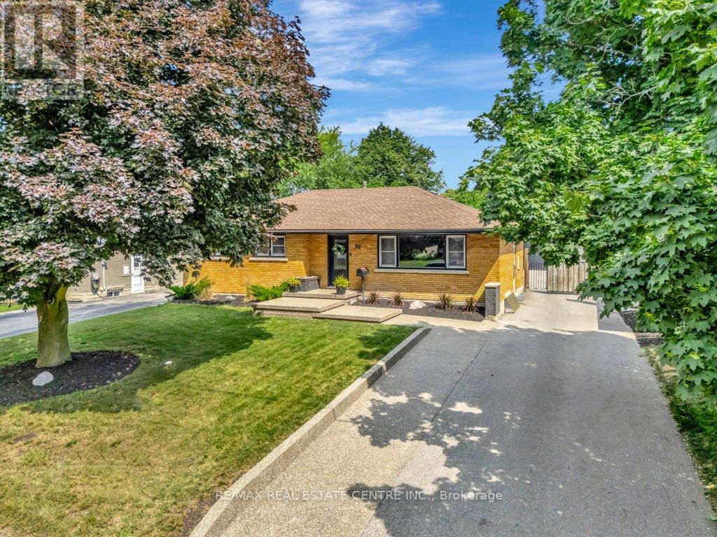 56 Stewart Ave, Cambridge, ON N1R 2T6