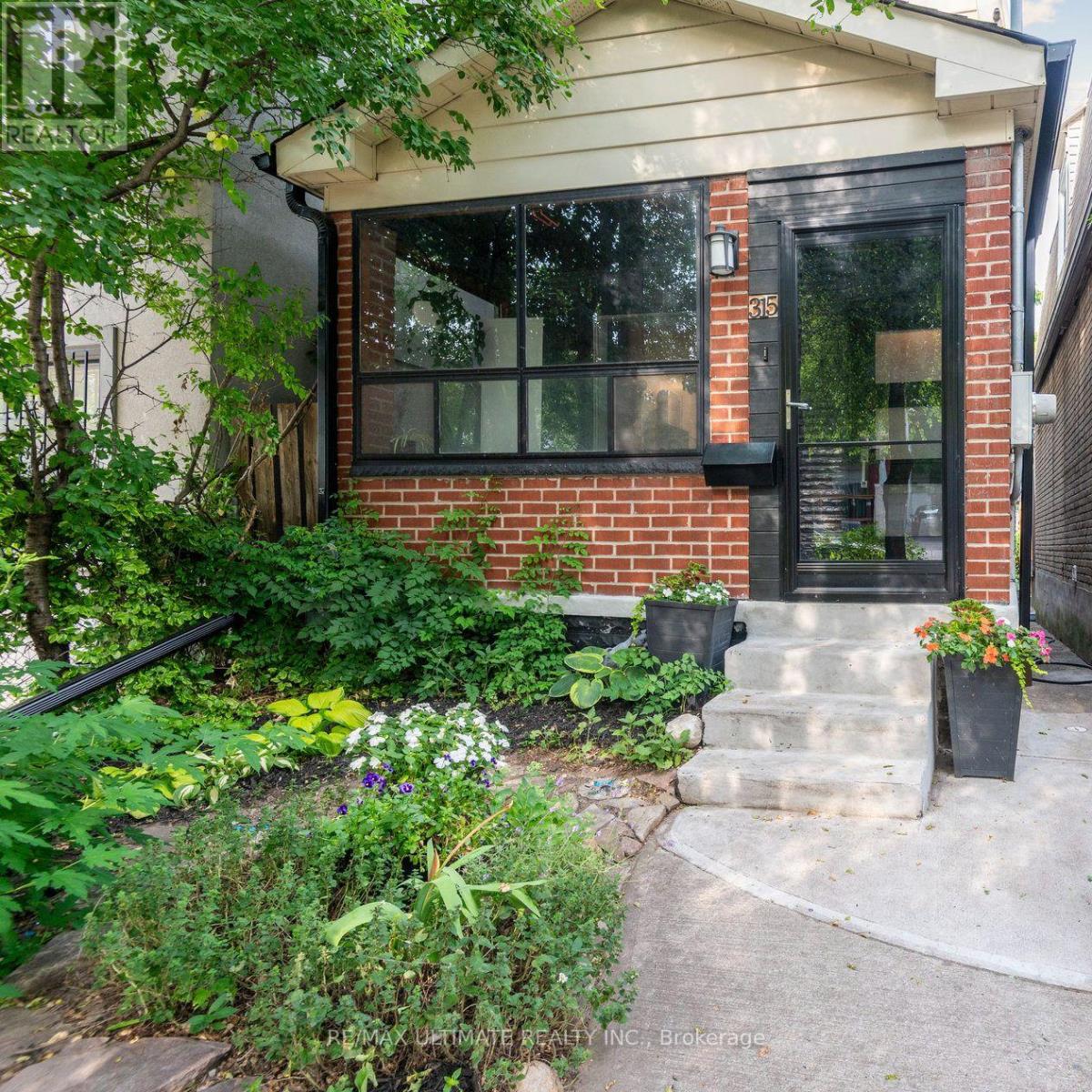315 Cedarvale Ave, Toronto, ON M4C 4K3