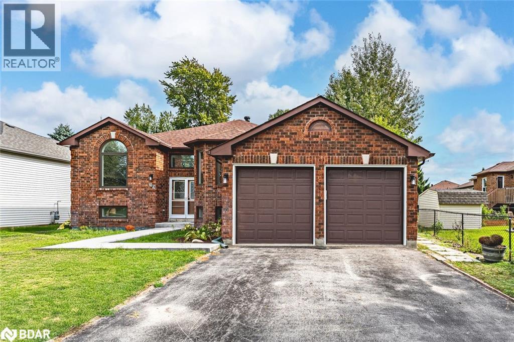 29 Silver Birch Ave, Wasaga Beach, ON L9Z 1B7