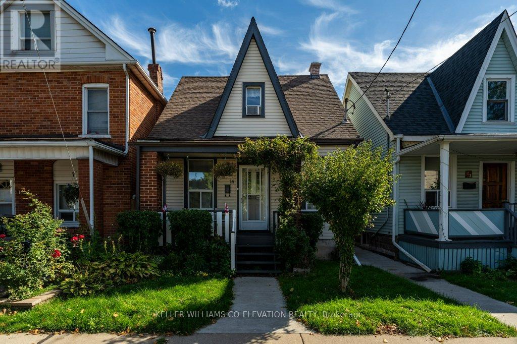 14 Minto Ave, Hamilton, ON L8L 6E2