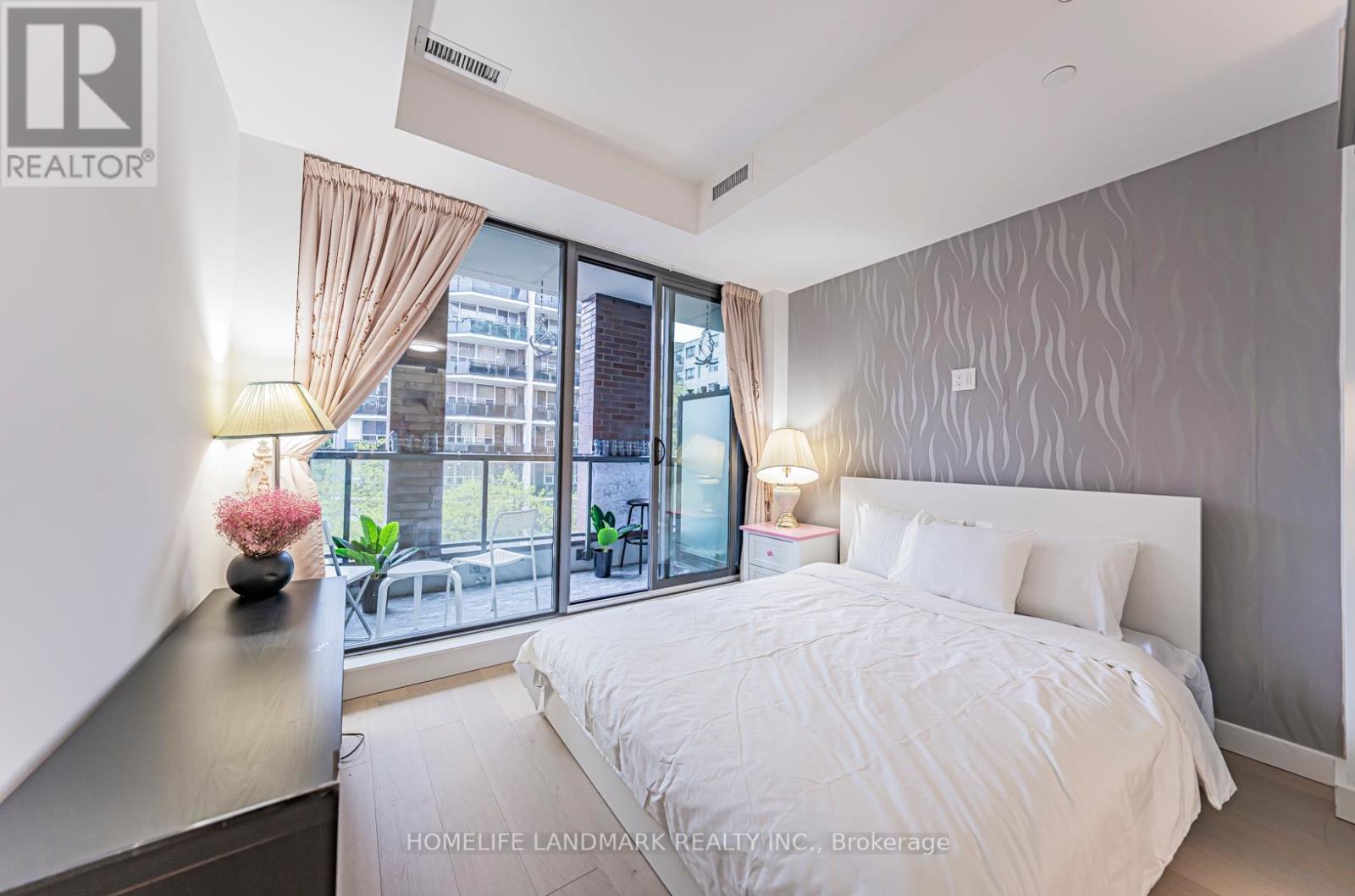 307 81 Wellesley St E, Toronto, ON M4Y 0C5