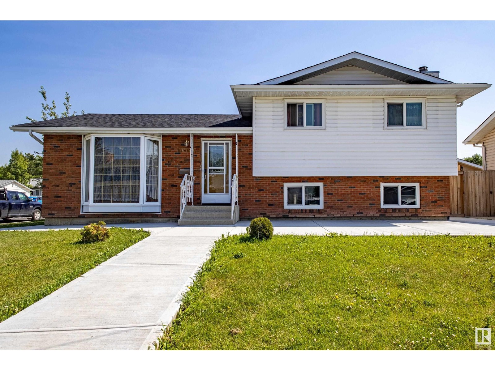 109 St Nw Unit 16729 #a, Edmonton, AB T5X 2T7