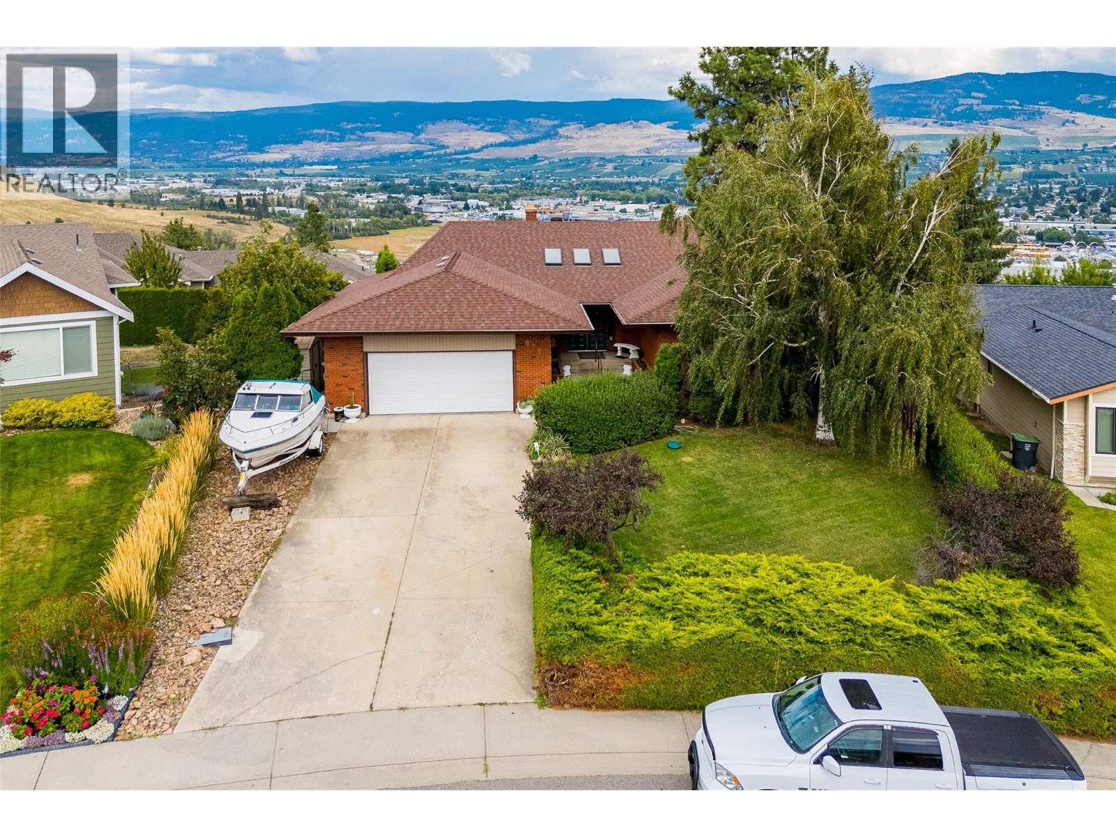975 Monashee Pl, Kelowna, BC V1V 1J5