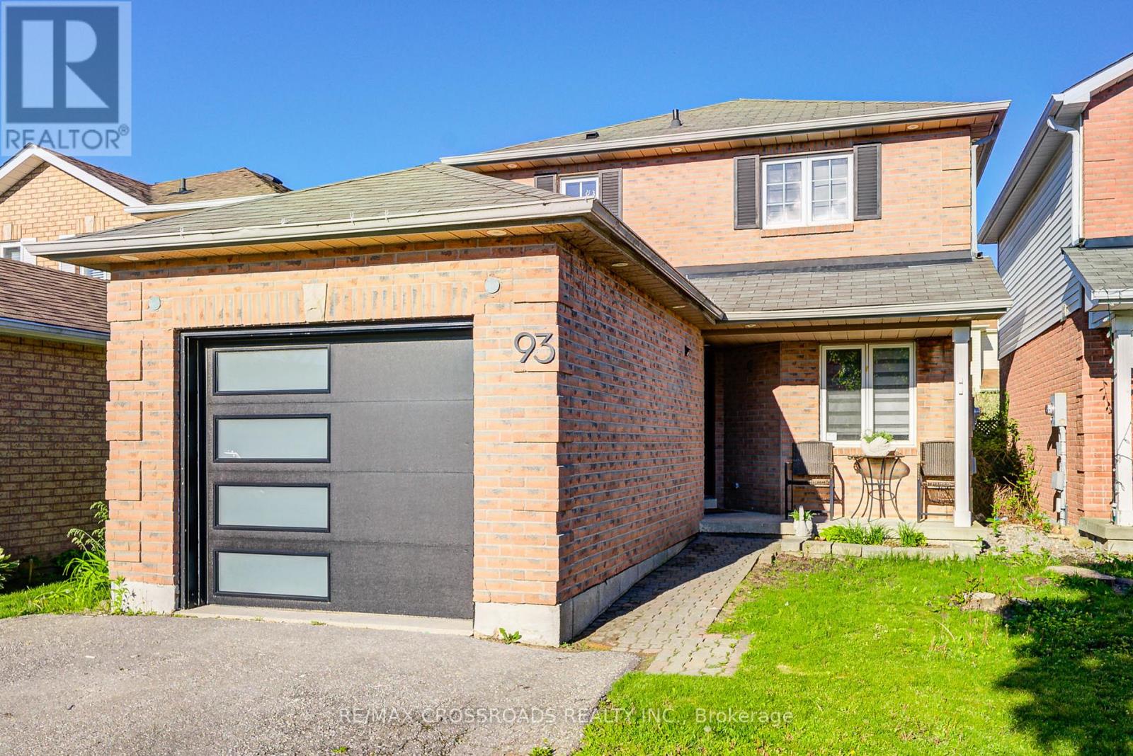 93 Mcmann Cres, Clarington, ON L1E 2W9
