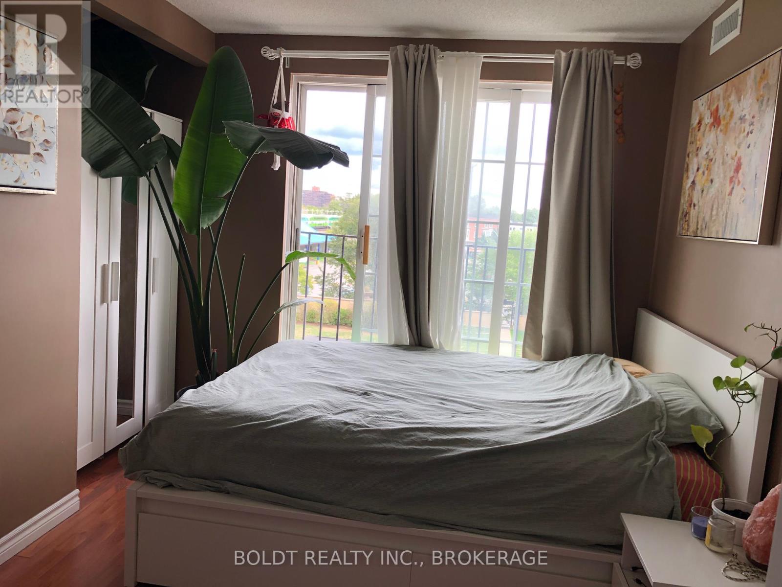 135 James St S 304 St, Hamilton, ON L8P 2Z6