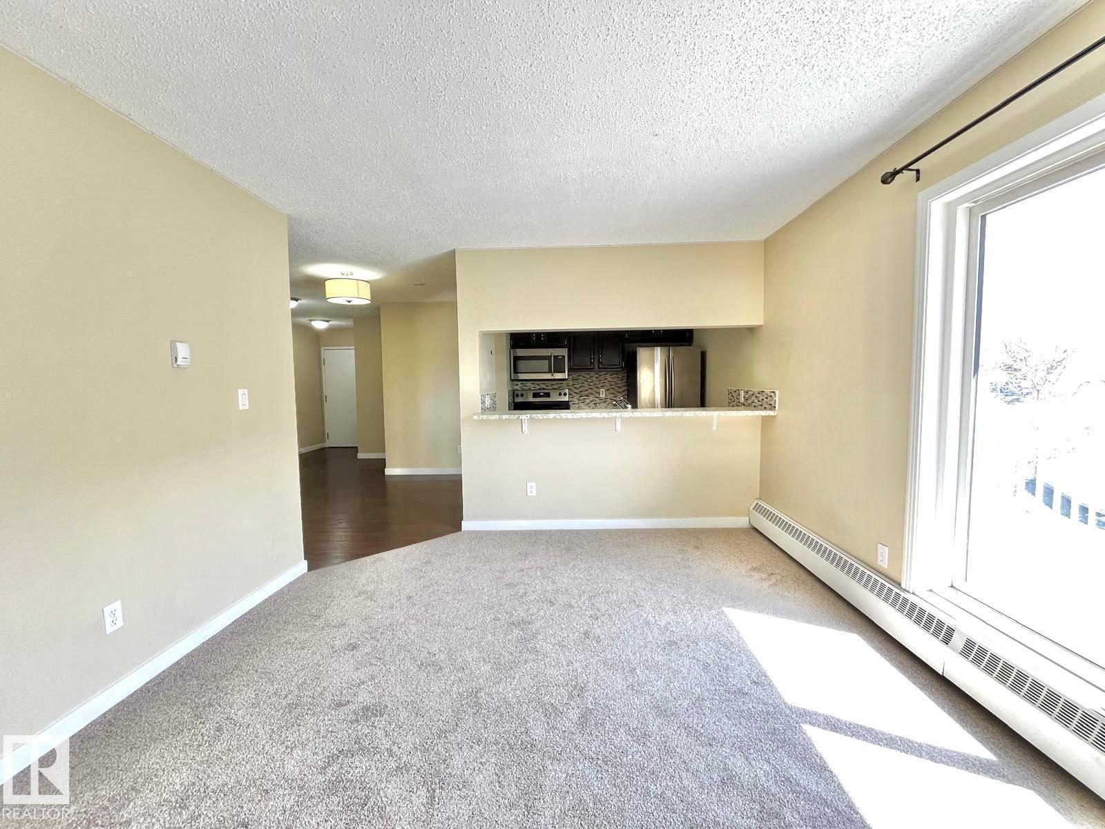 5005 31 Av Nw Unit 316, Edmonton, AB T6L 6S6