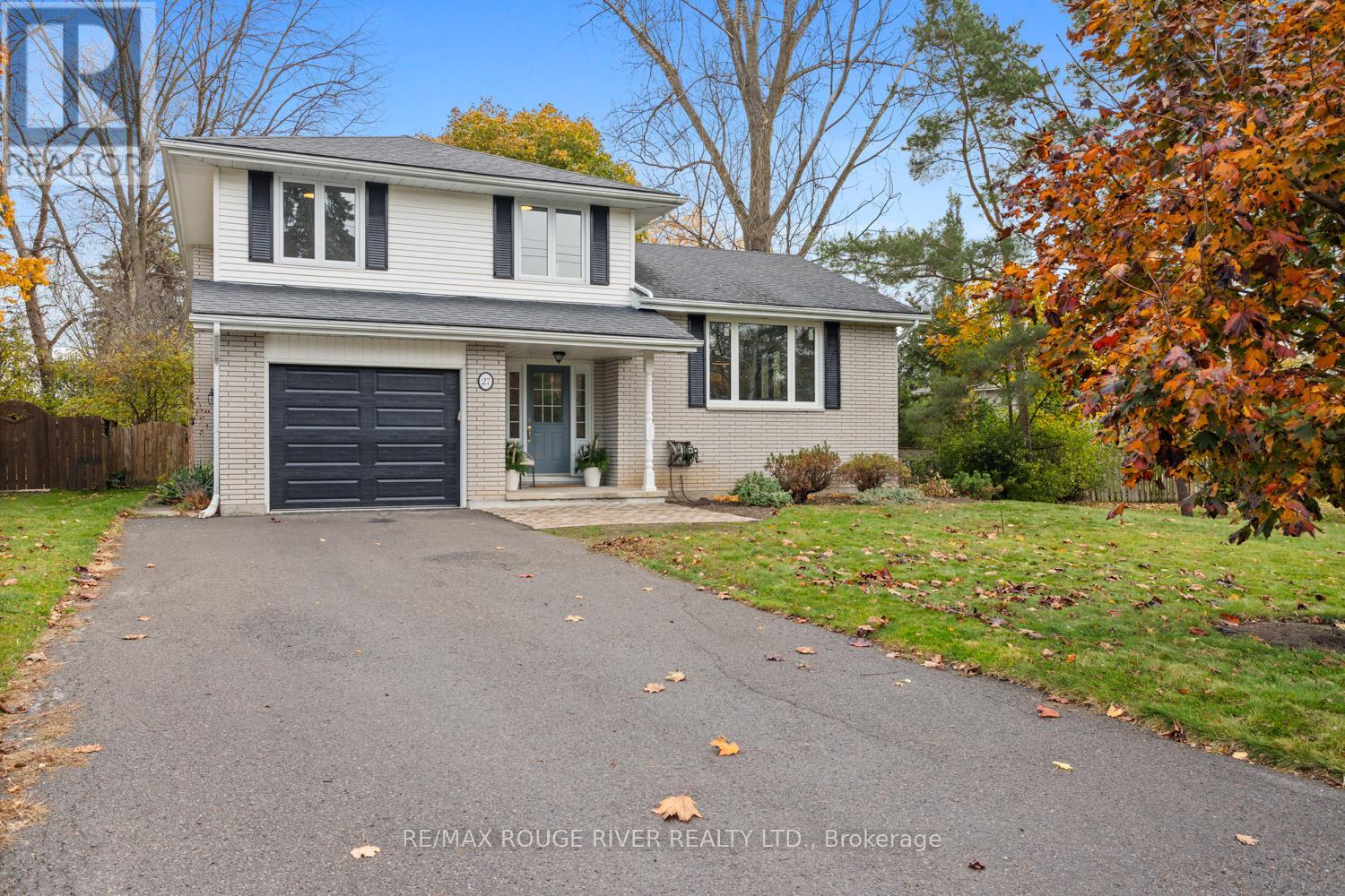 27 Keller Dr, Belleville, ON K8P 4B3