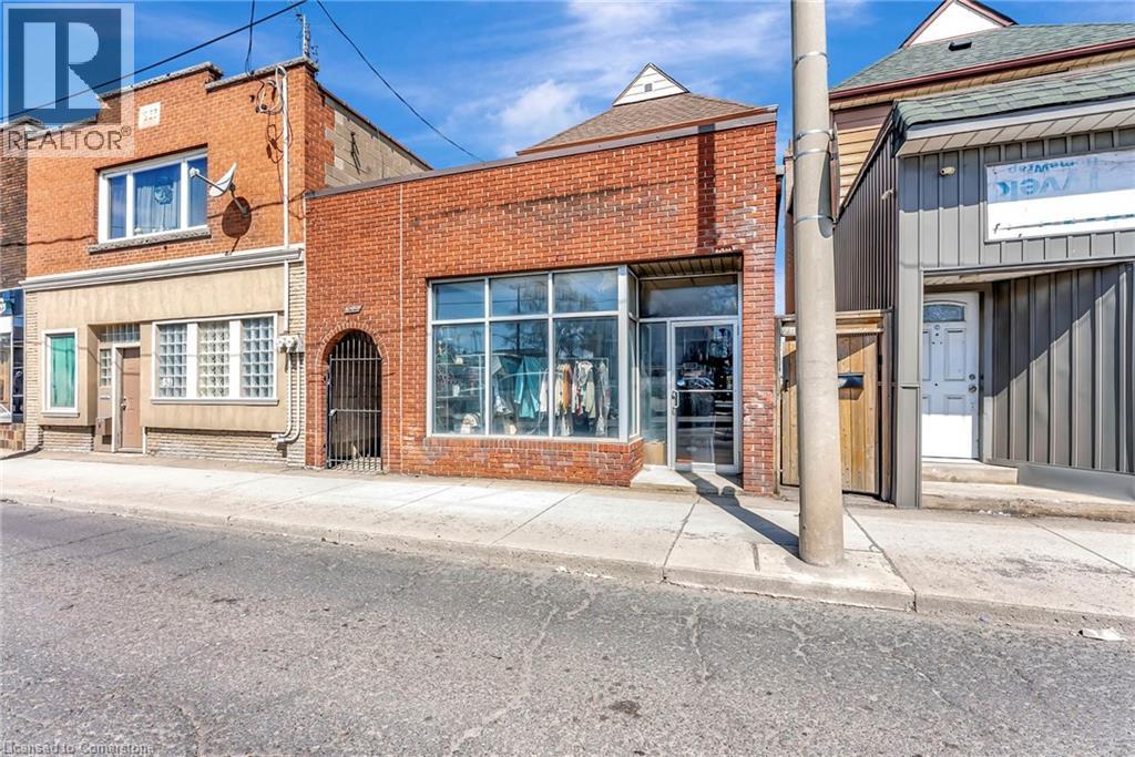 893 Barton St E, Hamilton, ON L8L 3B8
