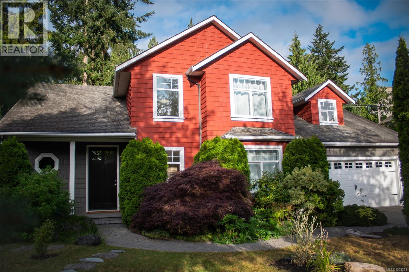 907 Savary Dr, Qualicum Beach, BC V9K 1R7