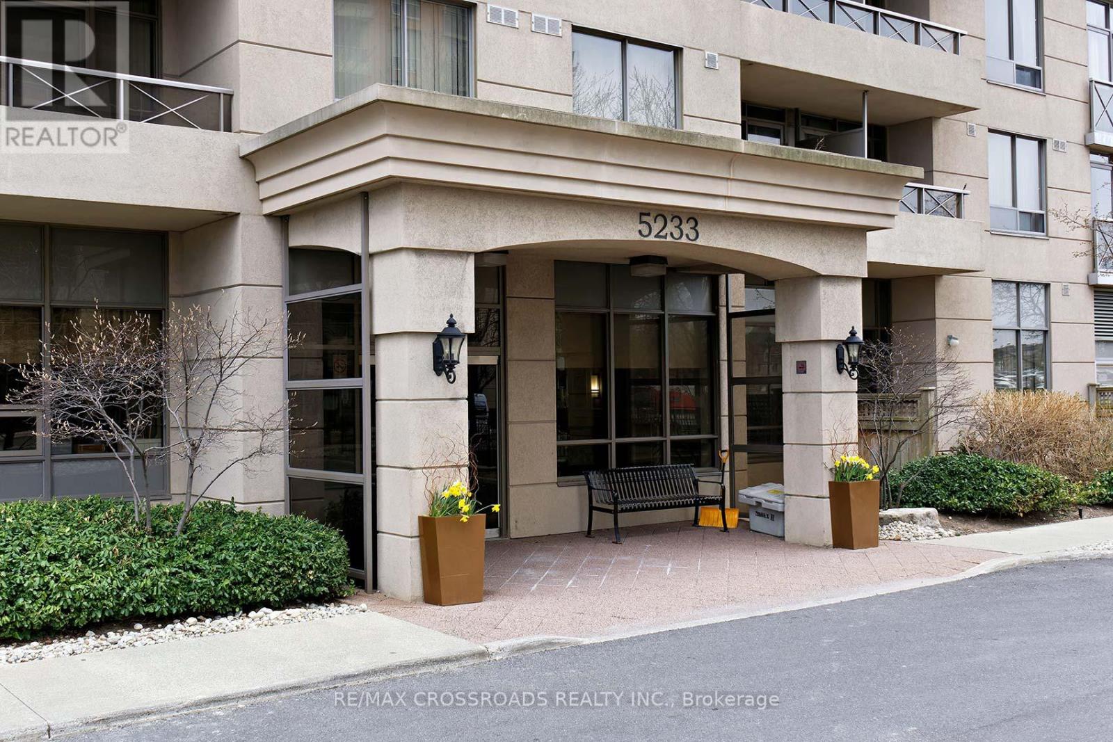 528 5233 Dundas St W, Toronto, ON M9B 6M1