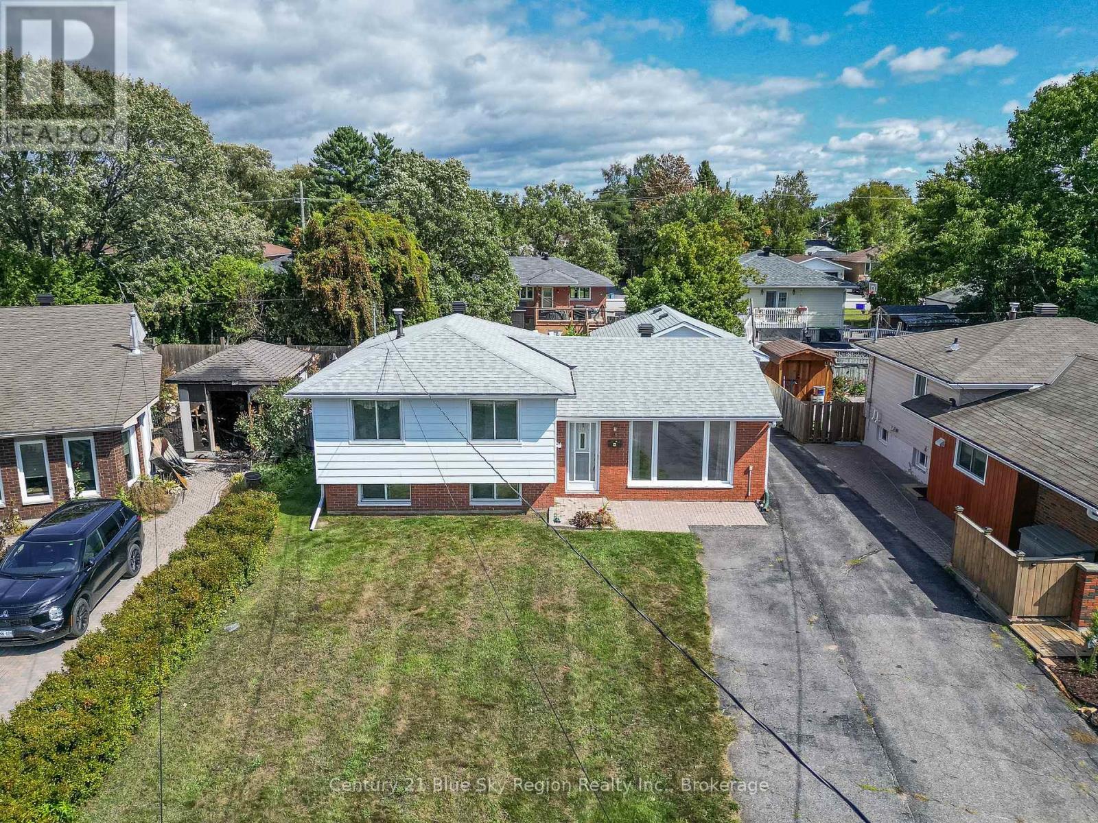 28 Farley Ave, North Bay, ON P1A 2S5