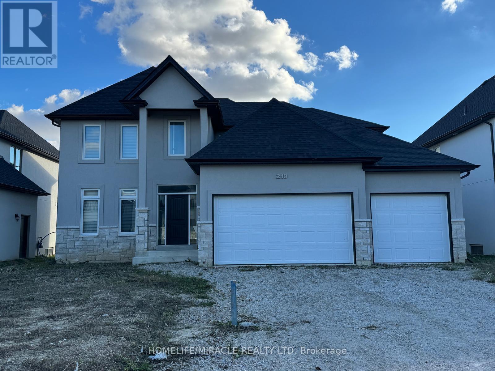 219 Cowan Ct, Amherstburg, ON N9V 0G9