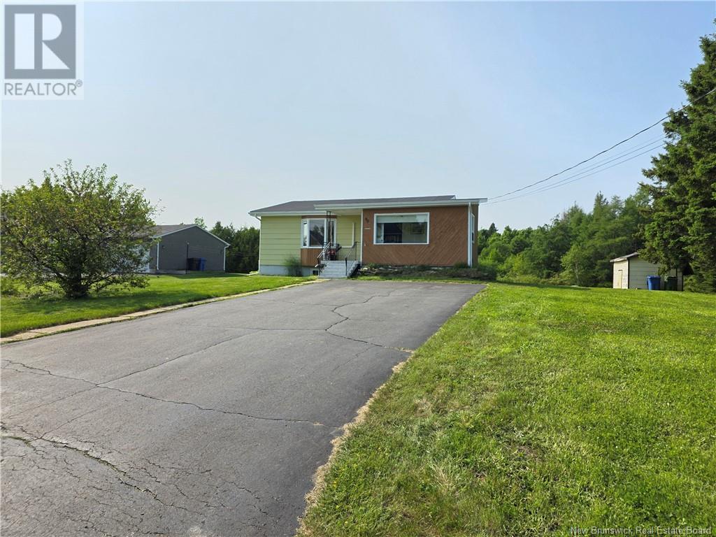 90 Kentlodge, Beresford, NB E8K 1B1