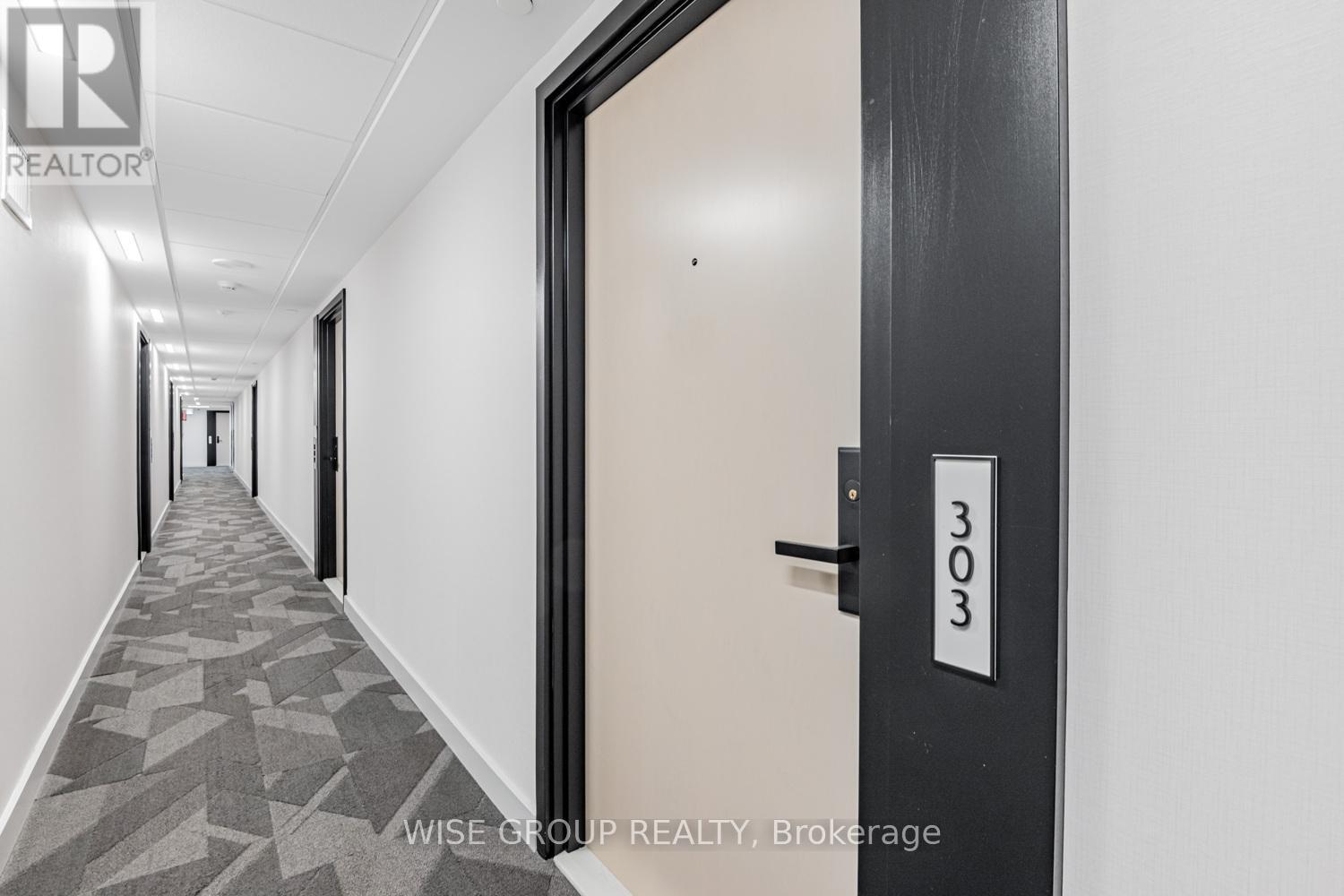 303 500 Wilson Ave, Toronto Clanton Park, ON M3H 5Y9