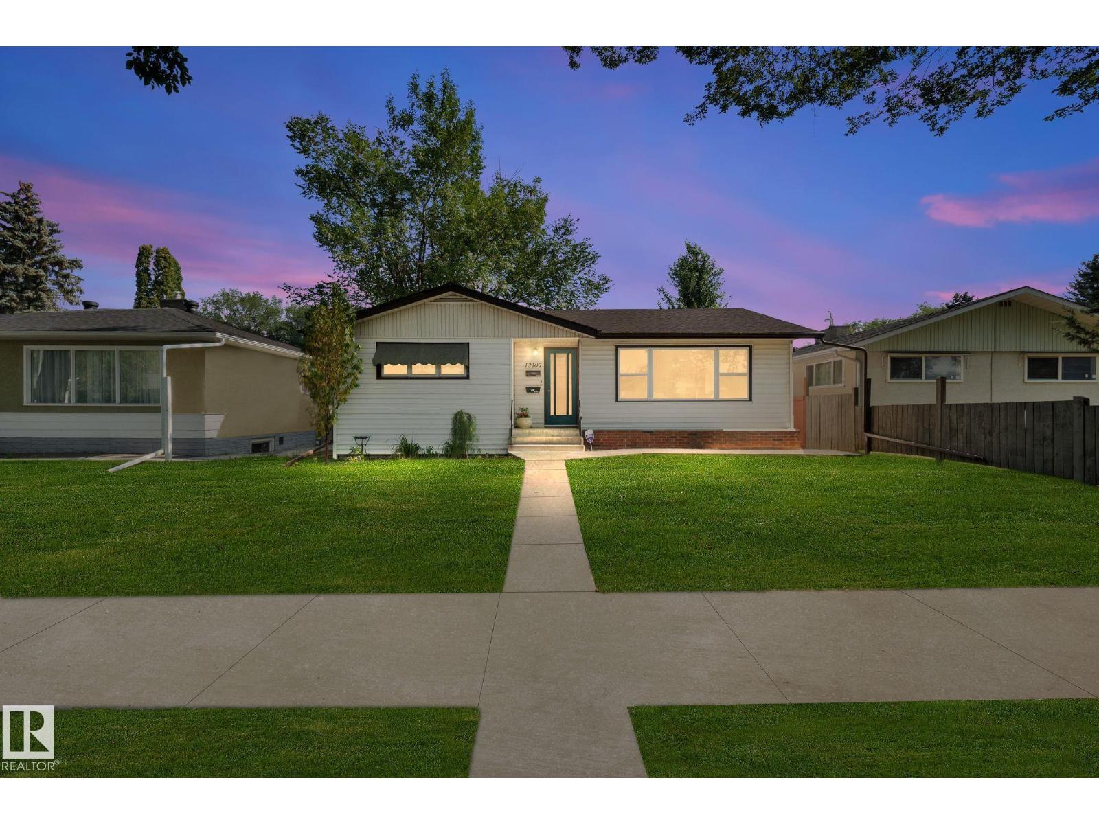 53 St Nw Unit 12107, Edmonton, AB T5W 3L8