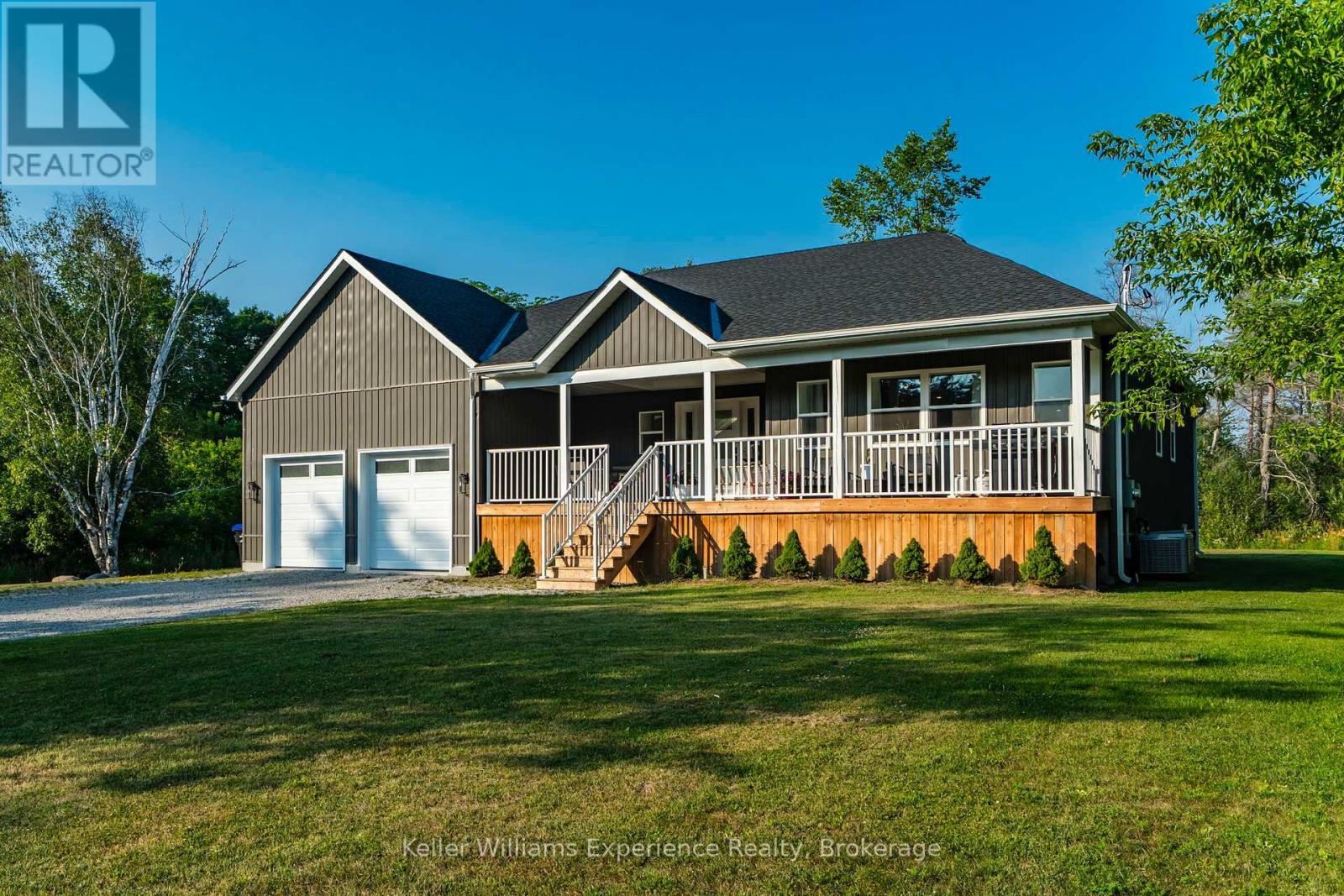 2425 Old Fort Rd, Tay, ON L4R 4K3