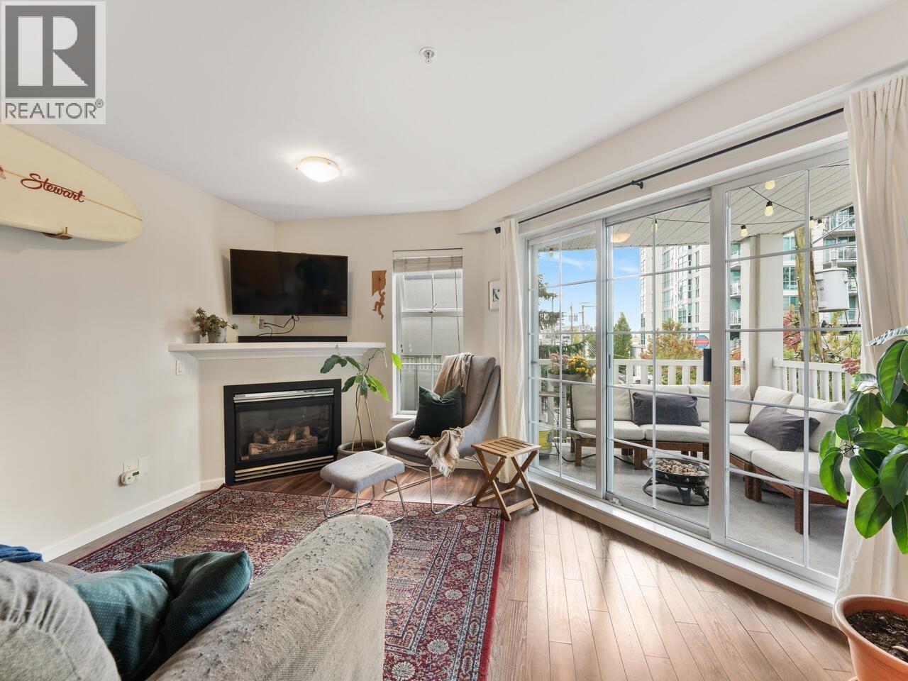 147 E 1st Street Unit 218, North Vancouver, BC V7L 1B2