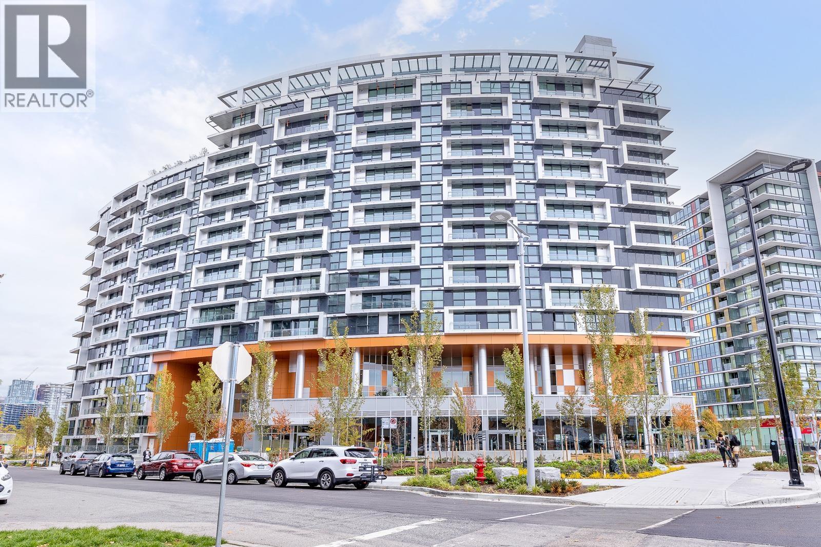 1768 Cook Street Unit 1214, Vancouver, BC V5Y 0N3
